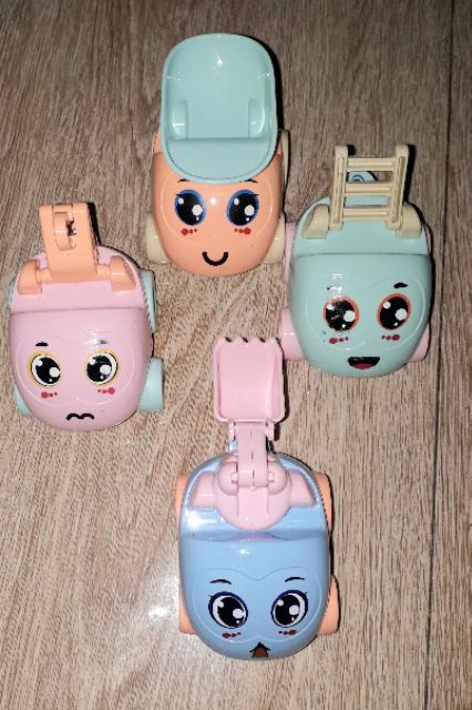 Sét 4 chiếc xe mô hình biệt đội vui vẻ bằng nhựa chạy chớn rất đẹp