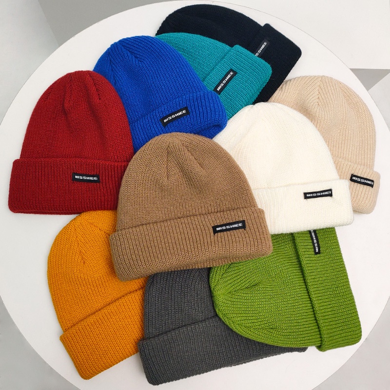 Mũ Len Dệt Kim In Chữ Cá Tính Thời Trang