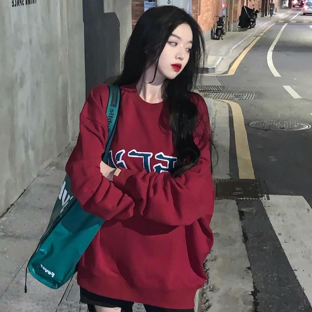 Áo sweater dáng rộng in chữ cái màu đỏ rượu phong cách retro thời trang thu đông mới cho nữ