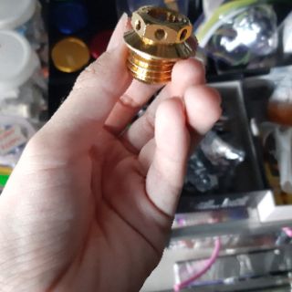 ỐC NẮP NHỚT TITAN, VÀNG