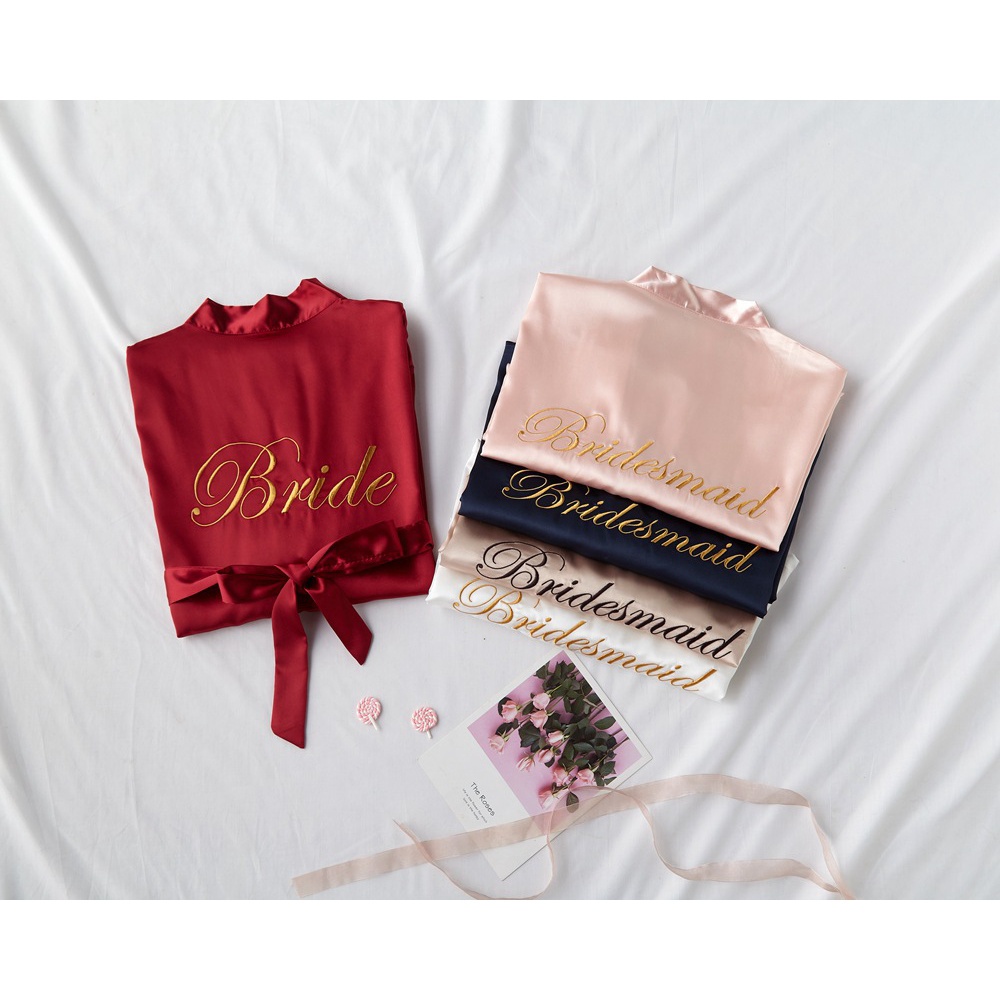 Áo choàng ngủ thời trang bằng lụa satin cho nữ