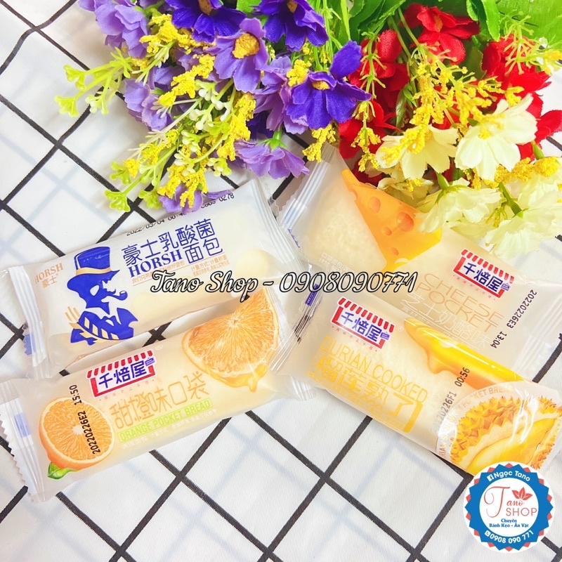 1 cái bánh sữa chua, phô mai, sầu riêng, cam - Đài Loan