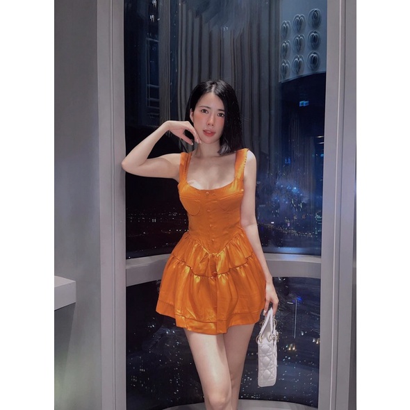 Đầm xoè 2 dây nút bọc