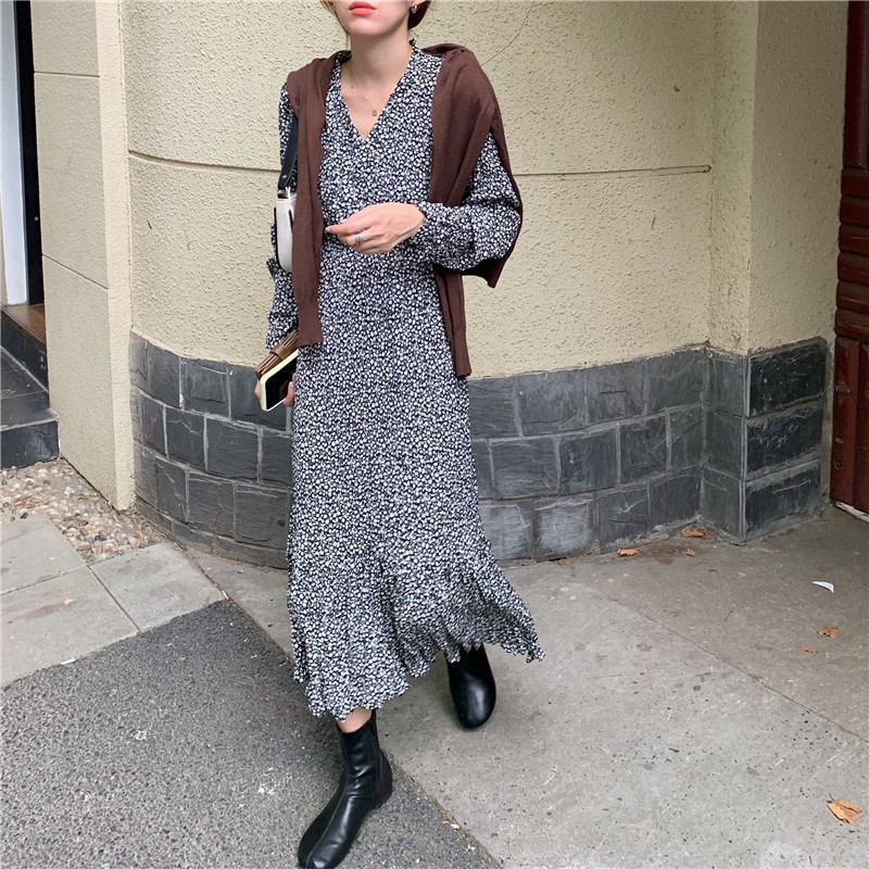 Đầm Midi Tay Dài Hoạ Tiết Hoa Phong Cách Retro 37945