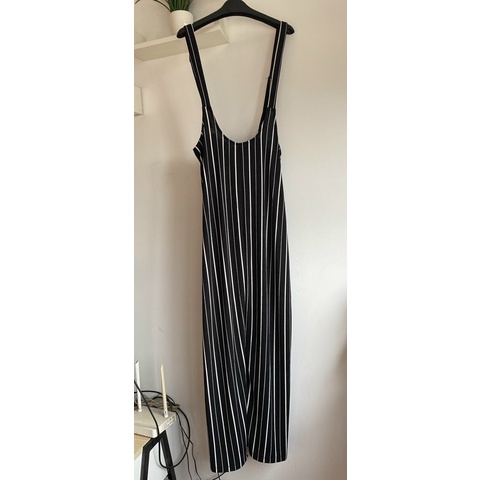 Jumpsuit xuất dư kẻ đen