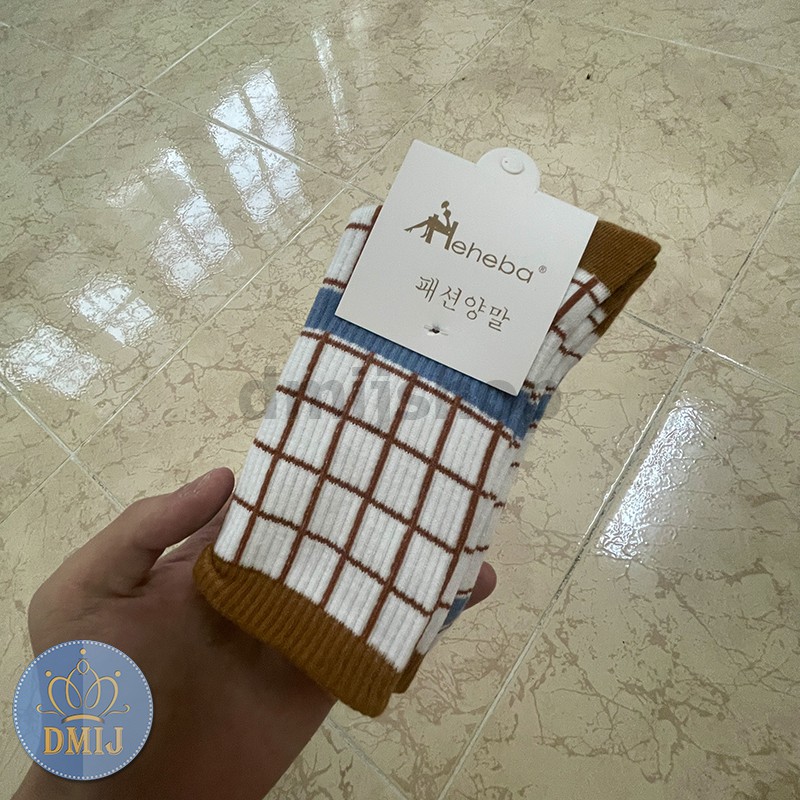 Tất nữ cổ cao phong cách vintage hàn quốc họa tiết bánh quy