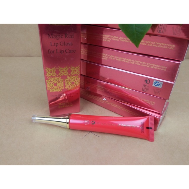 Dưỡng PCD kích màu môi sau xăm | Thế Giới Skin Care