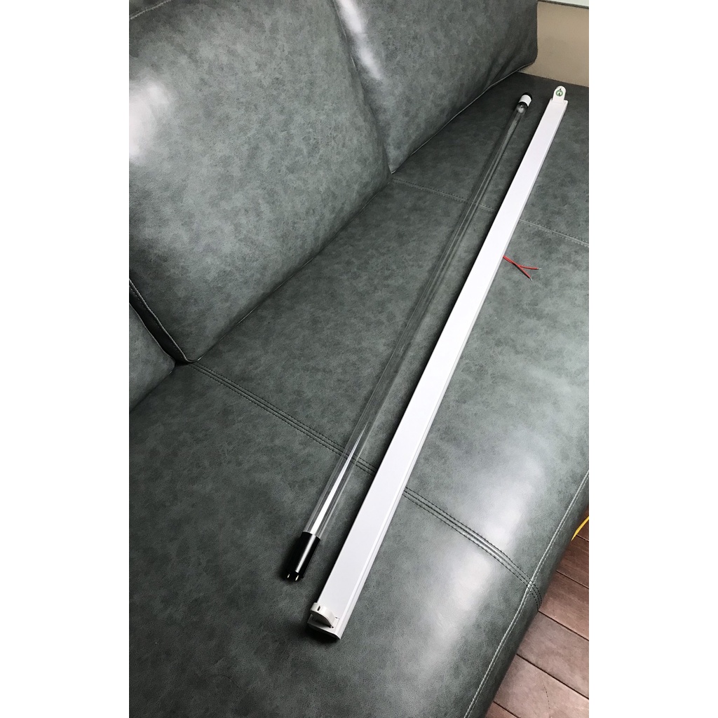 Đèn Cực Tím Diệt Khuẩn Không Khí Bóng Thạch Anh 120cm