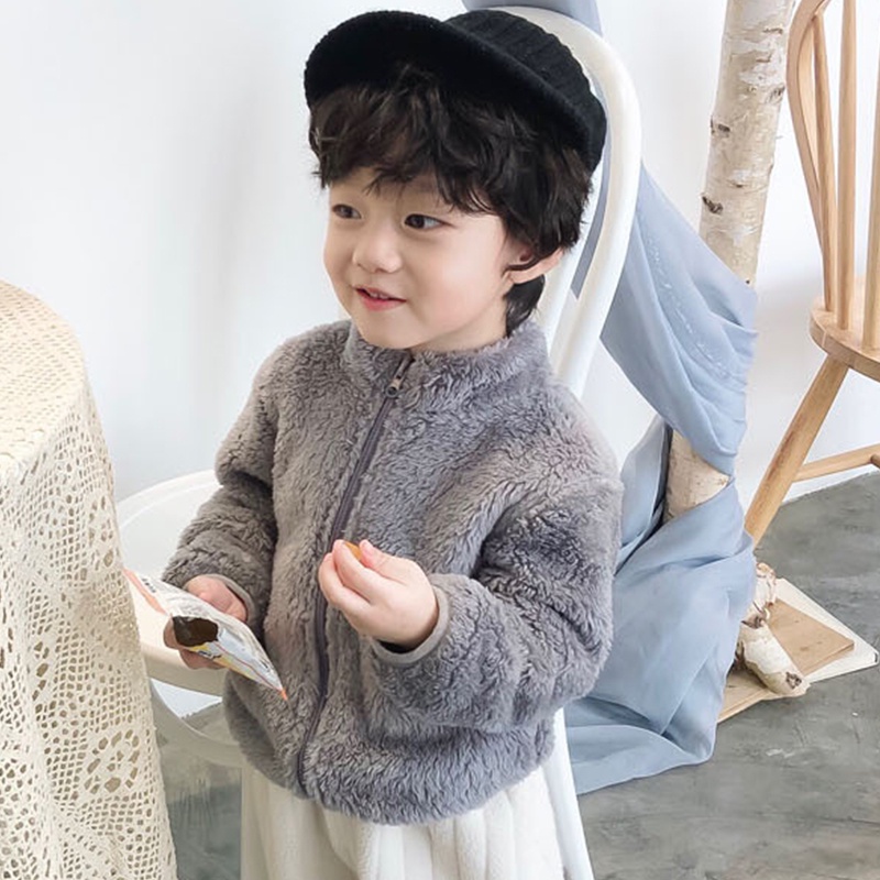 Áo khoác cho bé gái AKKU chất liệu lông nhung mùa đông