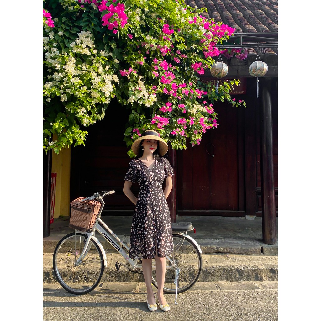 Váy cổ V cúc ngọc hoạ tiết hoa Zym’s House - LT73 | BigBuy360 - bigbuy360.vn