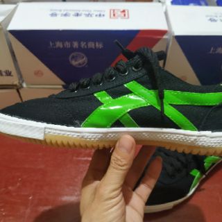Giày bata warrior đen sọc xanh lá ( hàng chính hãng Warrior )