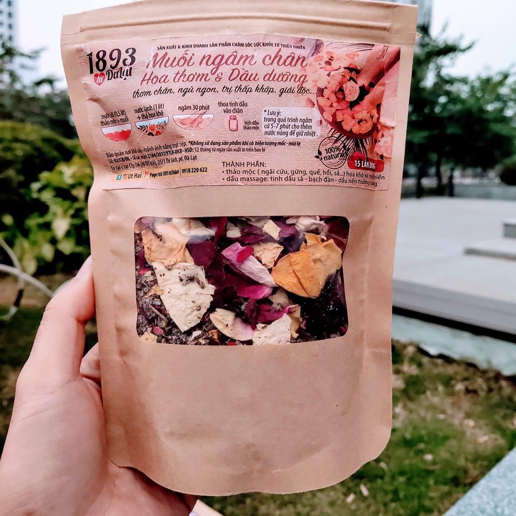 Muối ngâm chân thảo mộc, hoa, dầu dưỡng chân Đà Lạt 1893 thư giãn (15 lần dùng) | BigBuy360 - bigbuy360.vn