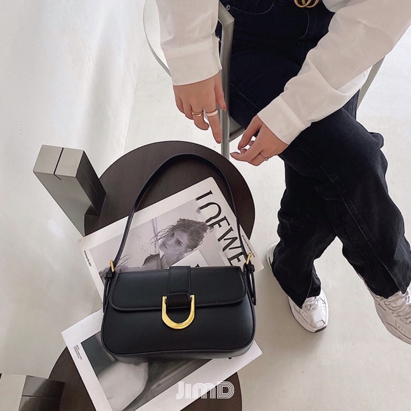 Túi đeo kẹp nách\đeo chéo da trơn khoá nam châm - MB001