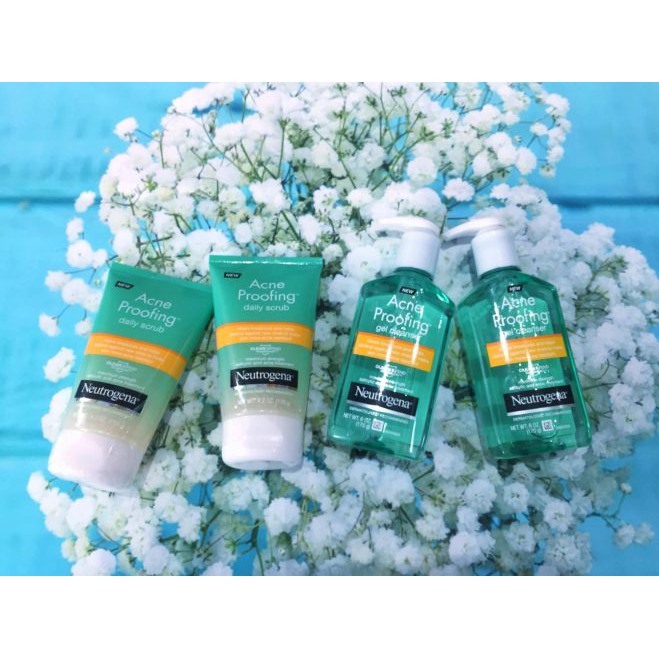Sữa Rửa Mặt có hạt massage Neutrogena Acne Proofing Daily Scrub 119g