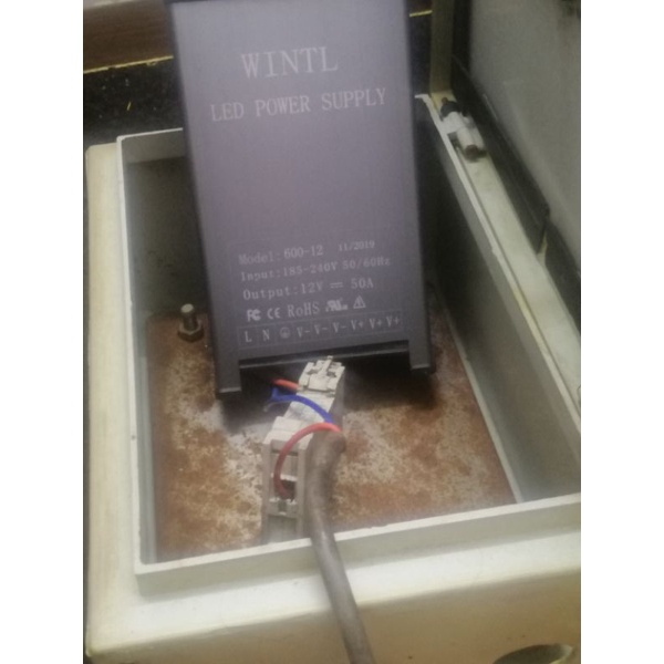 sạc ac quy . pin 12v