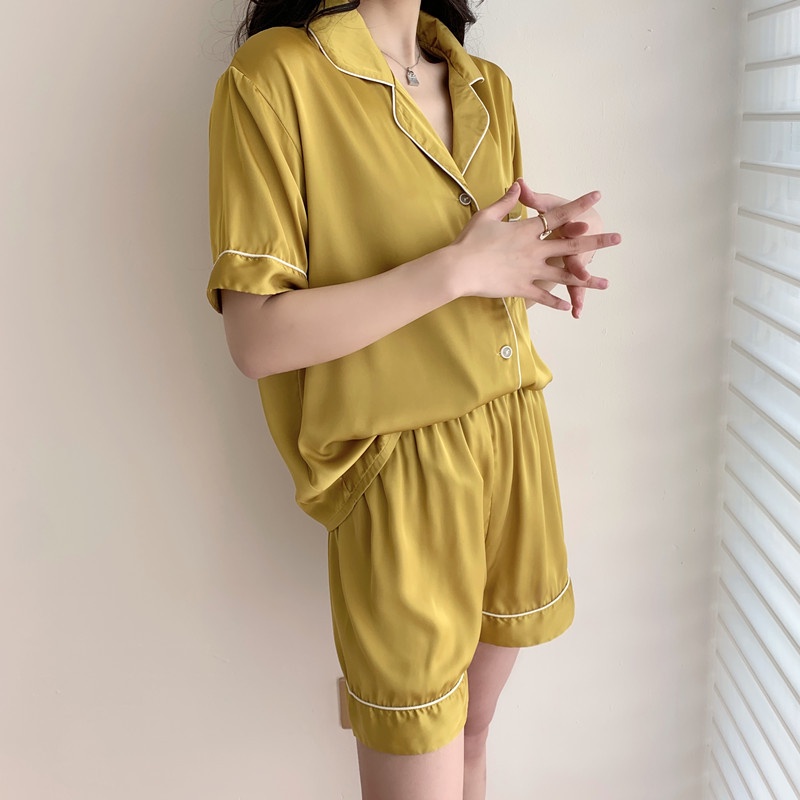 Bộ Đồ Ngủ Tay Ngắn Dáng Rộng Vải Lụa Satin Dành Cho Nữ