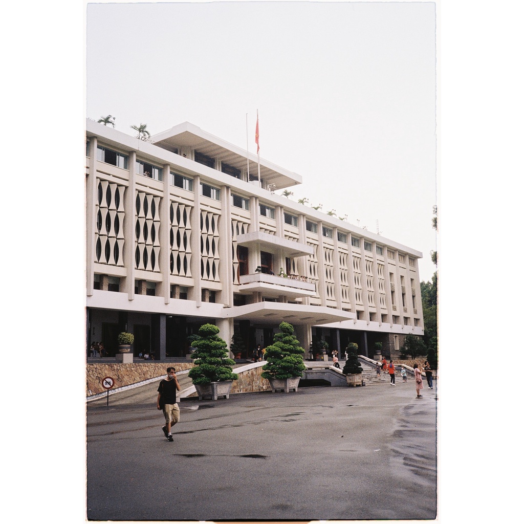 Máy ảnh film Konica C35EF