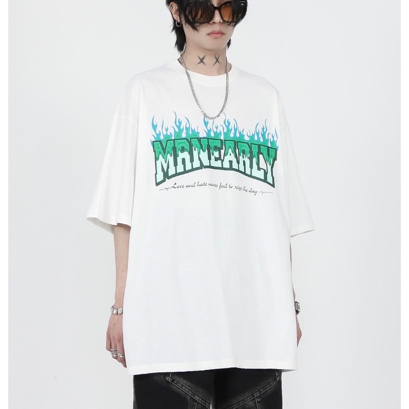 Áo thun tay lỡ nam nữ,in hình Nearly 2 màu