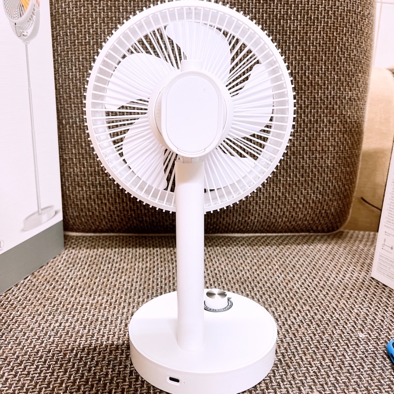 Quạt Xoay Tích Điện Cao Cấp 3 Tốc Độ Cực Mát