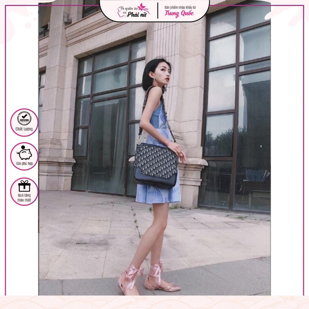 Giày bệt đinh tán trong suốt phù hợp với tất cả các trang phục