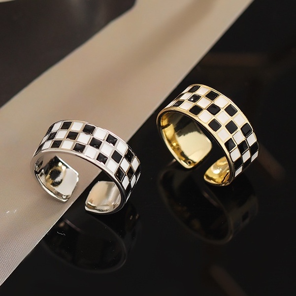 Nhẫn hở Caro Đen Trắng Xanh Ula Shop phong cách Hàn Quốc new arrival Hip hop Thời trang NĐ3