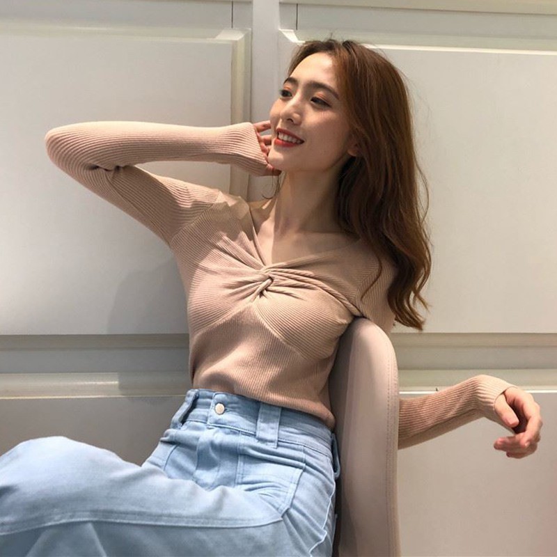 Áo thun nữ tay dài cổ chữ V dây đan chéo