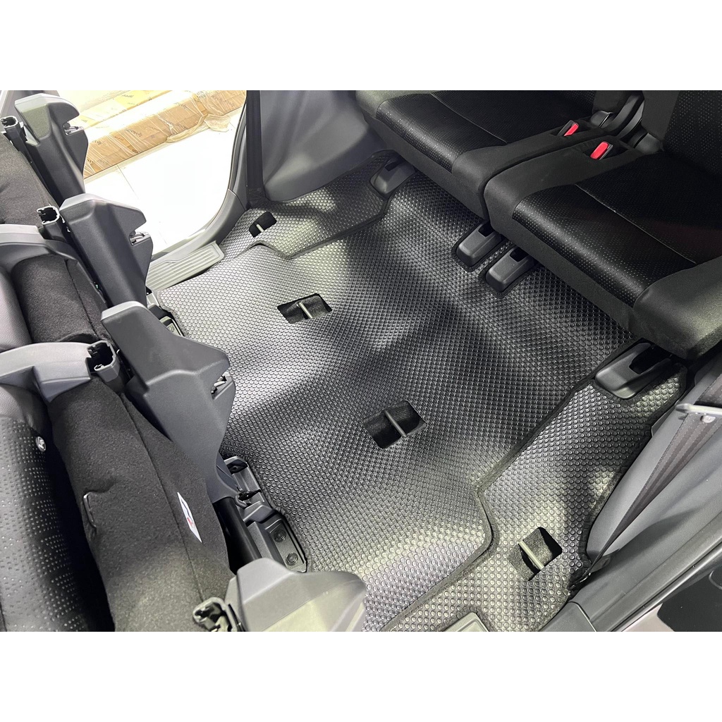 Thảm Lót Sàn Ô Tô KATA Cao Cấp Cho Xe Toyota Veloz Cross  - Không mùi, Không ẩm mốc, Dễ dàng vệ sinh