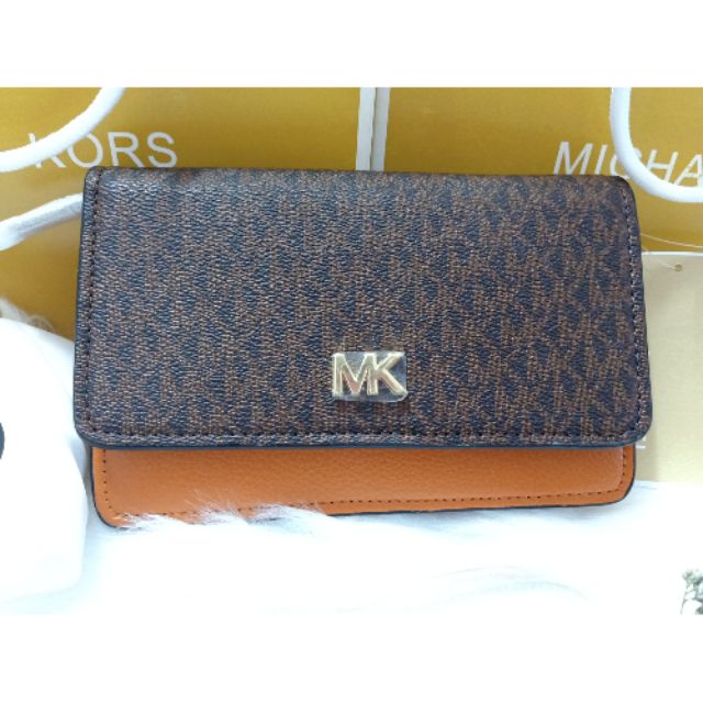 ⛔️HÀNG HOT⛔️ ĐÃ VỀ❌CLUTCH MK MINI KIÊM VÍ ❌