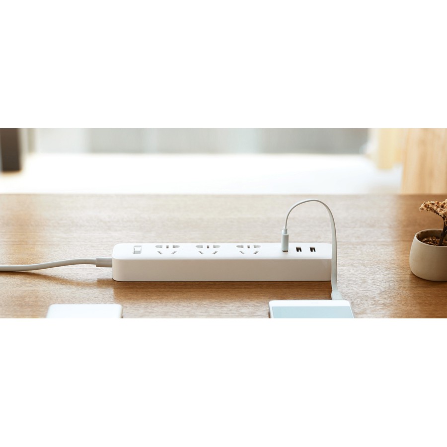 Ổ điện Xiaomi Mi Power Strip, 3 ổ cắm, 3 cổng sạc nhanh