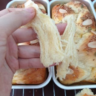 Bánh mỳ hoa cúc