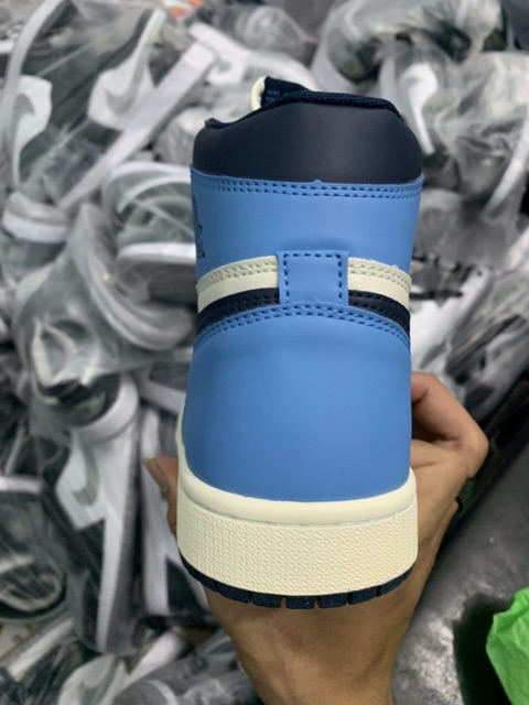 >ẢNH THẬT-HÀNG THẬT< Giày sneaker Jodan 1 Satin black toe + obsidian high cao cổ da xịn 2 màu cực hot xanh đỏ đen | BigBuy360 - bigbuy360.vn