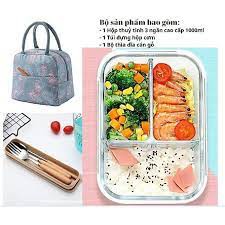 Bộ Hộp Cơm Thủy Tinh 3 Ngăn Cao Cấp - Kèm Túi Xách và Đũa Thìa Cán Gỗ màu ngẫu nhiên