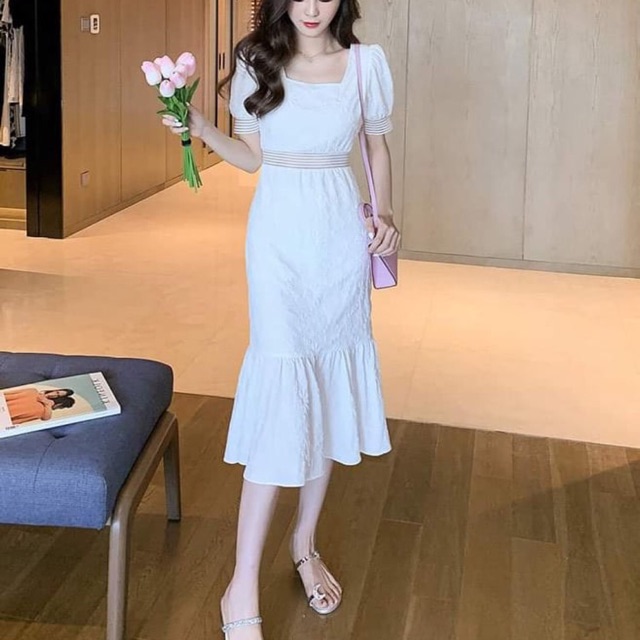 Váy trắng đuôi cá