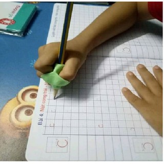 Đệm tay sửa tư thế cầm bút