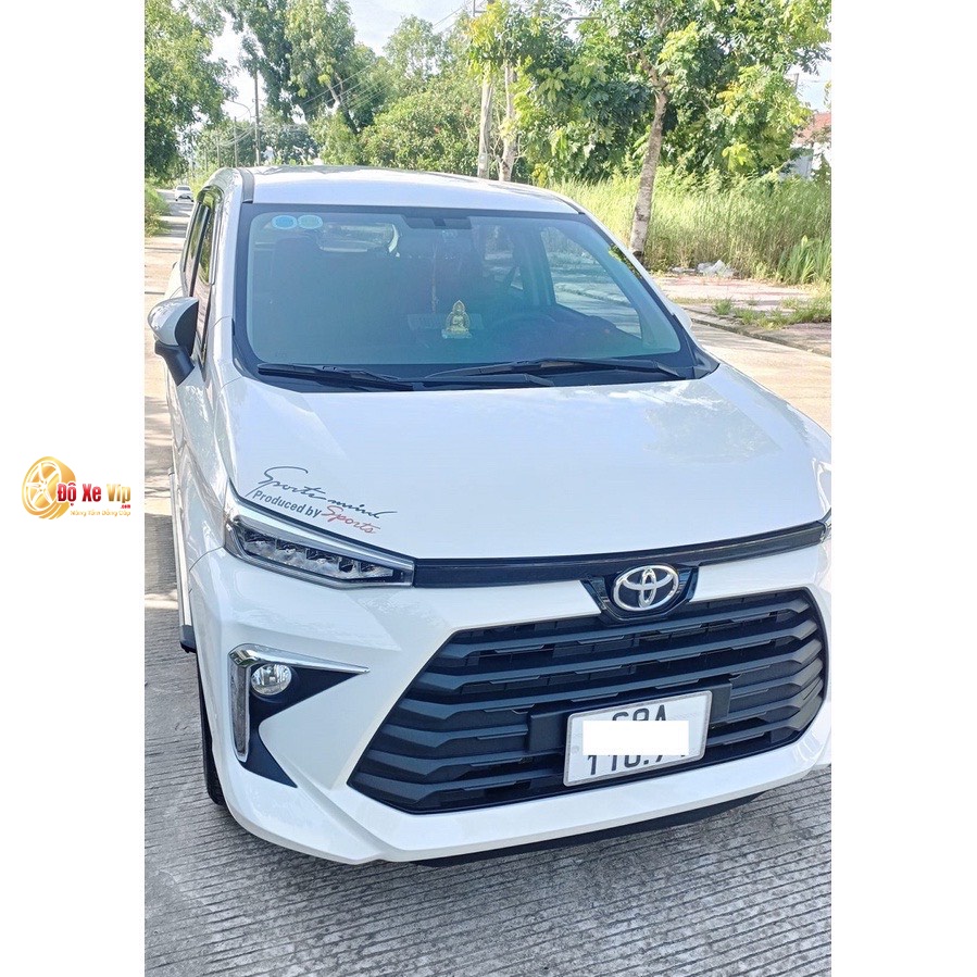 Ốp viền đèn gầm trước, sau Toyota Avanza 2022-2023