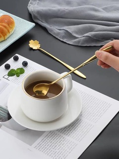 Thìa cà phê hình hoa cách điệu