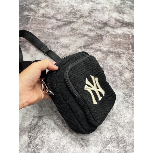 Túi Nhung MLB CORDOROY MINI CROSS BODY BAG B439