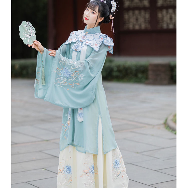 【Hanfu】 Minggongyige Hanfu Tiên nữ Ming thêu hoàn toàn đứng- áo choàng cổ xéo cúp ngực, tứ thân mây vai xuân