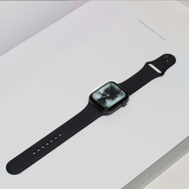 ĐỒNG HỒ APPLE WATCH SE Nhôm 40mm và 44mm GPS Mới 100% Nguyên Seal bảo hành 12 tháng LỖI LÀ ĐỔI tại Xoăn Store