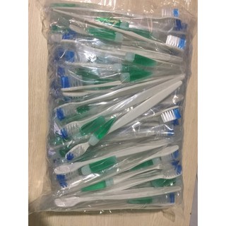 Bàn chải đánh răng dùng 1 lần (100 cây)
