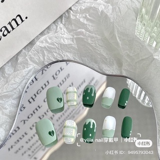 nail box vẽ xanh trắng đen