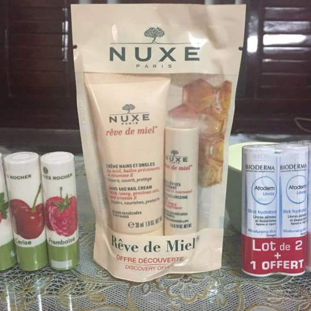 Set son dưỡng môi