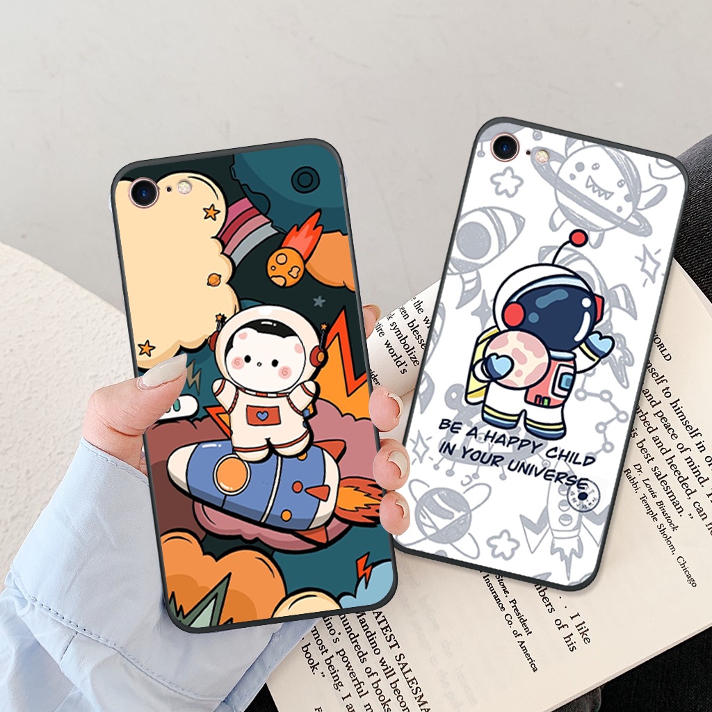 Ốp lưng IP 5/5S/ 6/6S/ 6 plus/6s plus/7/ 8/ se 2020 hình phi hành gia đáng yêu, vũ trụ – ốp nhựa chống trầy,chống va đập