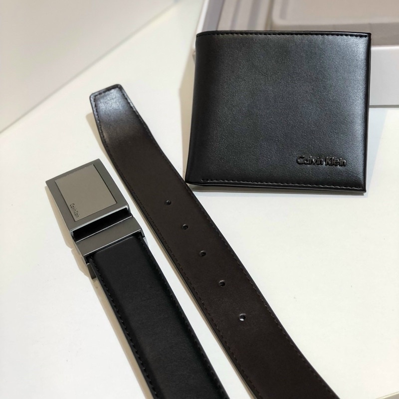 Set ví kèm thắt lưng Calvin Klein