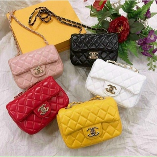 Túi xách nữ classic size 18 thêu ô lót đỏ nhiều ngăn