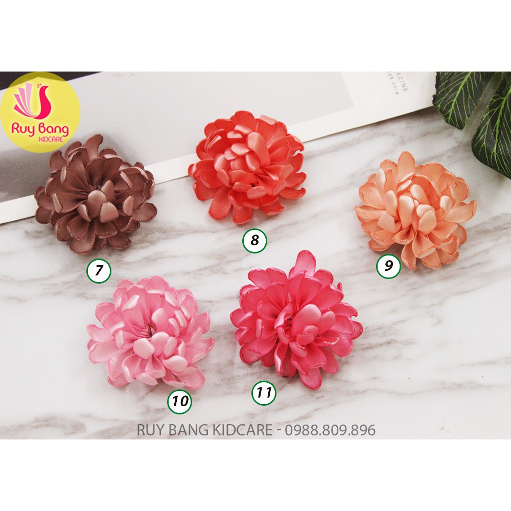Hoa vải - Hoa cúc lụa hoa cài áo, đính kết áo dài