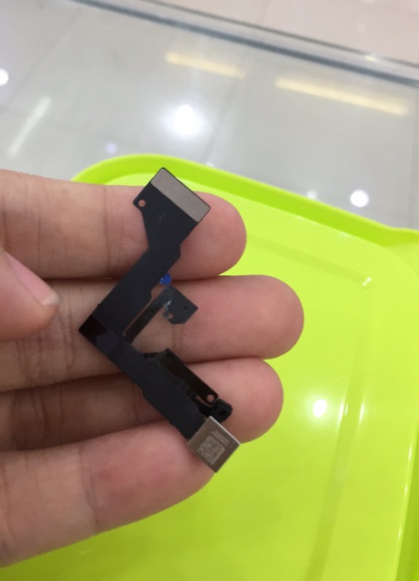 Camera trước 6S