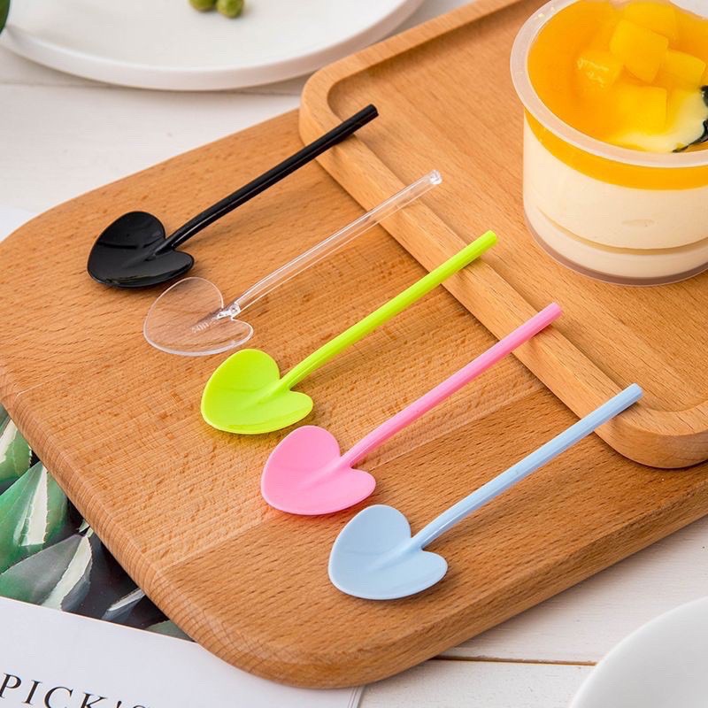 Muỗng nhựa hình xẻng và hình tim mini