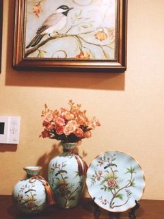 Set lọ hoa và hoa trang trí