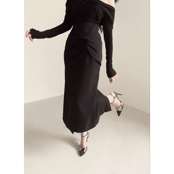 Chân váy nữ kiểu xoắn vạt Gumi skirt dáng dài H.I.U Fashion , thiết kế sang trọng 2 lớp cạp đai cao HIU design